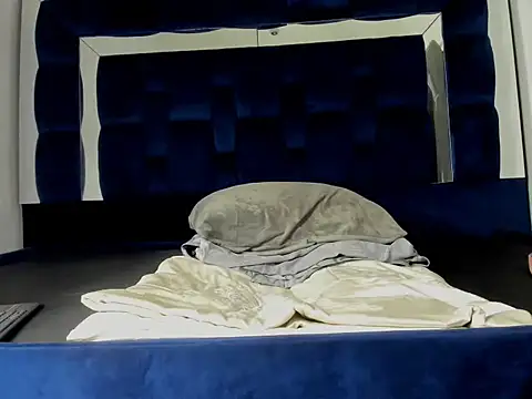 Snapshot of Scook_Gray_ chatting on February 19, 2026, 6:20 am Scook Gray online show from February 19, 2026, 6:20 am