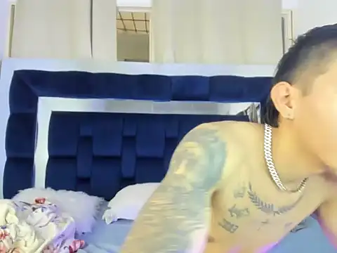 Snapshot of Scook_Gray_ chatting on March 13, 2026, 9:32 pm Scook Gray online show from March 13, 2026, 9:32 pm