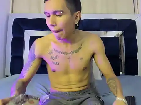 Snapshot of Scook_Gray_ chatting on March 16, 2026, 6:17 am Scook Gray online show from March 16, 2026, 6:17 am