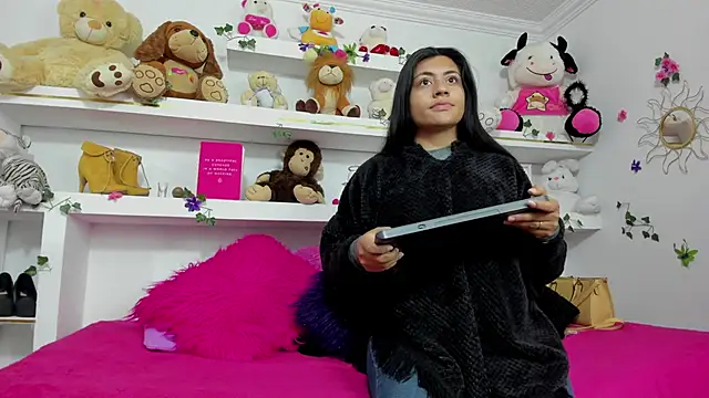 maira diazz online show from February 13, 2026, 12:34 pm