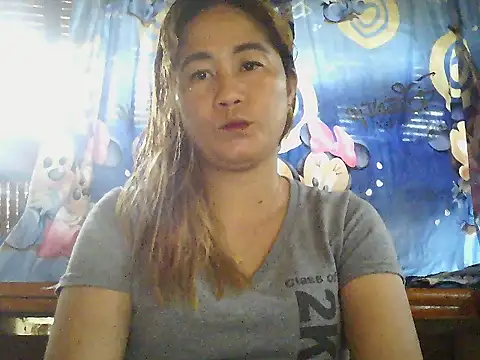 Snapshot of lovelyxxx88 chatting on February 15, 2026, 6:32 am lovelyxxx88 online show from February 15, 2026, 6:32 am