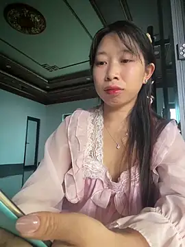 Snapshot of Mayly_lucky2 chatting on May 19, 2026, 1:56 am Mayly lucky2 online show from May 19, 2026, 1:56 am