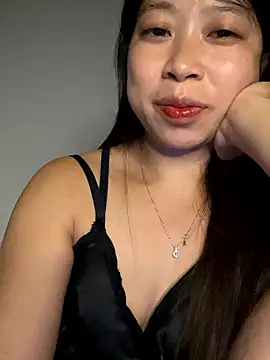 Snapshot of Mayly_lucky2 chatting on June 10, 2026, 1:54 pm Mayly lucky2 online show from June 10, 2026, 1:54 pm
