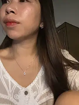 Snapshot of Mayly_lucky2 chatting on June 15, 2026, 11:07 pm Mayly lucky2 online show from June 15, 2026, 11:07 pm