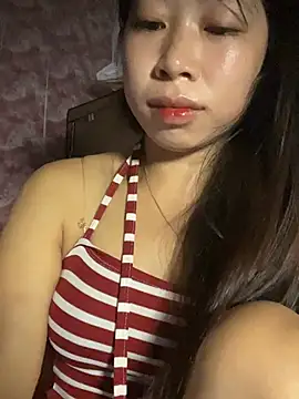 Snapshot of Mayly_lucky2 chatting on July 23, 2026, 11:02 pm Mayly lucky2 online show from July 23, 2026, 11:02 pm