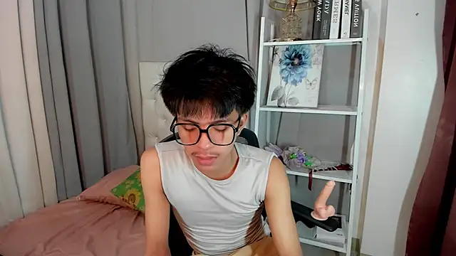 davincihugecock online show from February 16, 2026, 4:36 pm