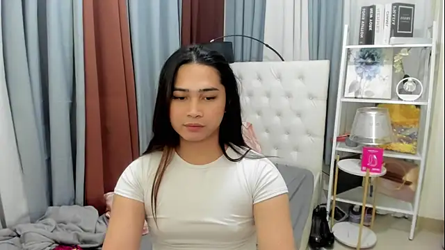 urtwinkbrixz online show from June 17, 2026, 8:21 pm