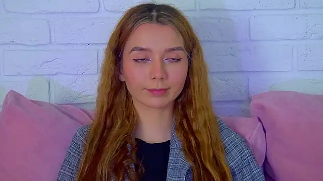 Snapshot of VanessaVienne chatting on February 7, 2026, 4:22 pm VanessaVienne online show from February 7, 2026, 4:22 pm