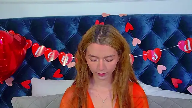 Snapshot of VanessaVienne chatting on February 11, 2026, 4:12 pm VanessaVienne online show from February 11, 2026, 4:12 pm