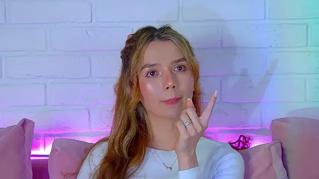 Snapshot of VanessaVienne chatting on February 19, 2026, 4:19 am VanessaVienne online show from February 19, 2026, 4:19 am