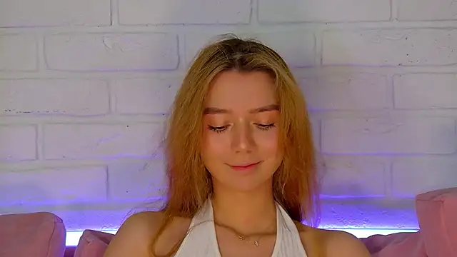 Snapshot of VanessaVienne chatting on March 1, 2026, 4:20 pm VanessaVienne online show from March 1, 2026, 4:20 pm