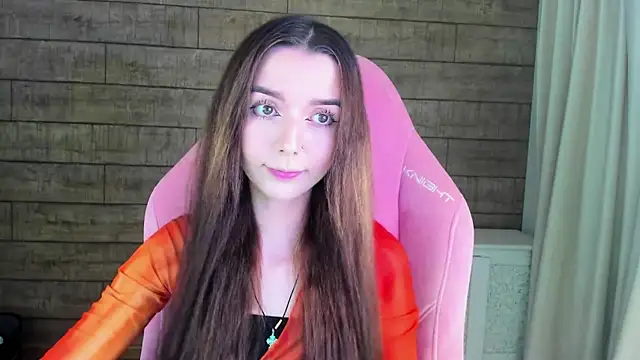 VanessaVienne online show from April 25, 2026, 4:26 pm