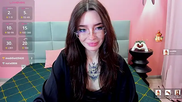 IvyDainty online show from June 12, 2026, 1:26 am