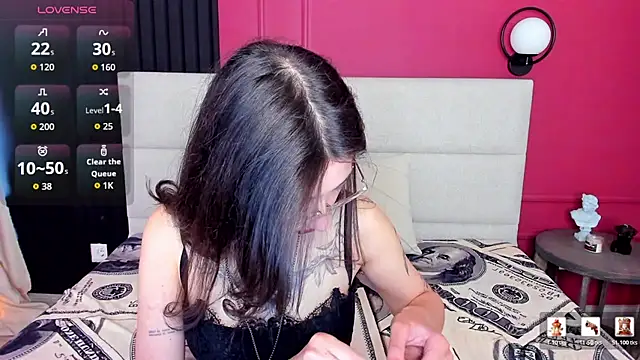 IvyDainty online show from July 10, 2026, 1:43 am