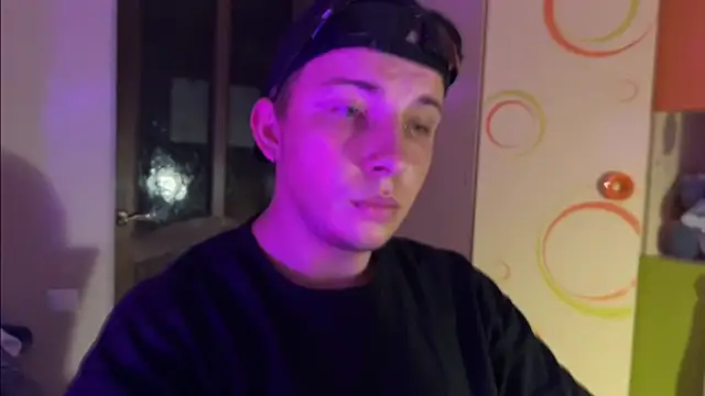 Snapshot of marcus_euphoria_ chatting on July 12, 2026, 11:40 pm marcus euphoria online show from July 12, 2026, 11:40 pm