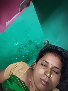 Snapshot of Reena_lodha chatting on May 24, 2026, 10:48 pm Reena lodha online show from May 24, 2026, 10:48 pm