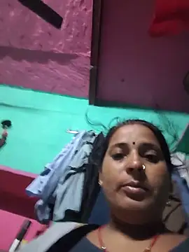 Snapshot of Reena_lodha chatting on May 26, 2026, 10:39 pm Reena lodha online show from May 26, 2026, 10:39 pm
