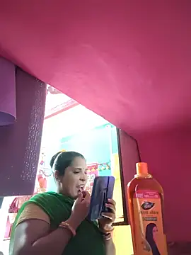 Snapshot of Reena_lodha chatting on June 1, 2026, 10:50 am Reena lodha online show from June 1, 2026, 10:50 am