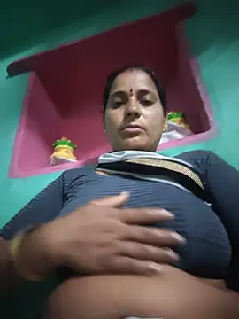 Snapshot of Reena_lodha chatting on June 6, 2026, 8:57 pm Reena lodha online show from June 6, 2026, 8:57 pm