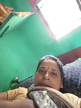 Snapshot of Reena_lodha chatting on June 13, 2026, 8:34 am Reena lodha online show from June 13, 2026, 8:34 am