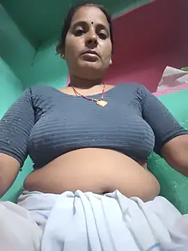 Snapshot of Reena_lodha chatting on June 18, 2026, 10:25 pm Reena lodha online show from June 18, 2026, 10:25 pm
