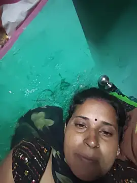 Snapshot of Reena_lodha chatting on June 27, 2026, 3:50 pm Reena lodha online show from June 27, 2026, 3:50 pm
