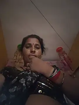 Snapshot of Reena_lodha chatting on July 7, 2026, 10:58 pm Reena lodha online show from July 7, 2026, 10:58 pm
