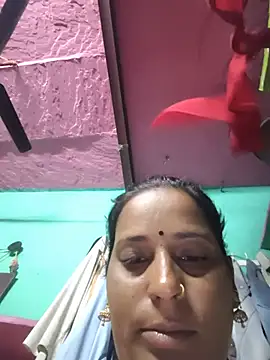 Snapshot of Reena_lodha chatting on July 19, 2026, 10:02 pm Reena lodha online show from July 19, 2026, 10:02 pm
