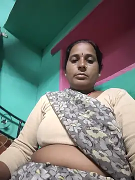 Snapshot of Reena_lodha chatting on July 30, 2026, 9:25 pm Reena lodha online show from July 30, 2026, 9:25 pm
