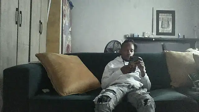 Snapshot of Winterslender chatting on June 6, 2026, 2:22 pm Winterslender online show from June 6, 2026, 2:22 pm