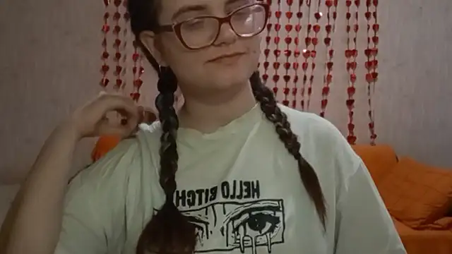 Miyabeee online show from March 17, 2026, 7:23 am