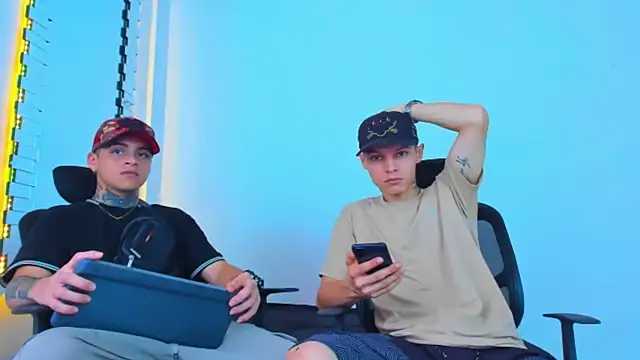 Snapshot of Thomas-Wil chatting on January 10, 2026, 7:48 pm Thomas-Wil online show from January 10, 2026, 7:48 pm