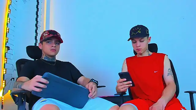 Snapshot of Thomas-Wil chatting on February 12, 2026, 2:50 am Thomas-Wil online show from February 12, 2026, 2:50 am