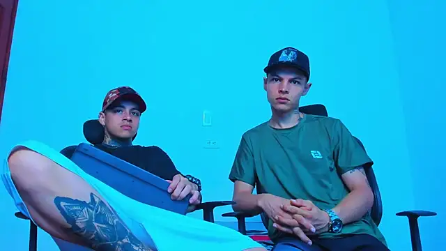 Snapshot of Thomas-Wil chatting on March 14, 2026, 3:17 pm Thomas-Wil online show from March 14, 2026, 3:17 pm