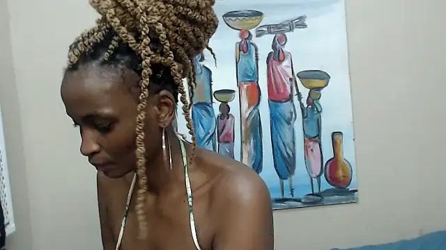 Snapshot of TallDivaNoir chatting on July 11, 2026, 10:29 am TallDivaNoir online show from July 11, 2026, 10:29 am