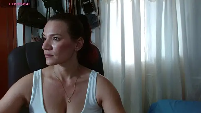 Scarlett 3X online show from February 6, 2026, 9:29 pm