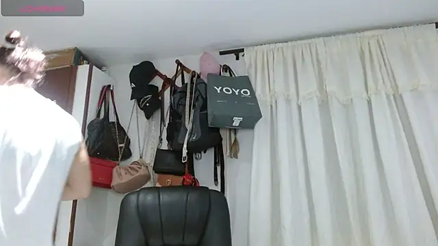 Scarlett 3X online show from March 9, 2026, 10:41 am