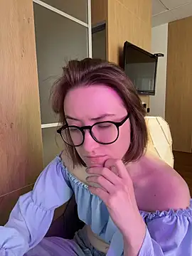 Persephone Kore online show from May 7, 2026, 4:12 pm