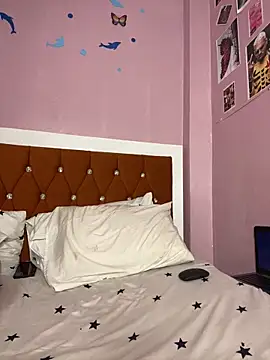 thakhiii3 online show from February 18, 2026, 12:17 am