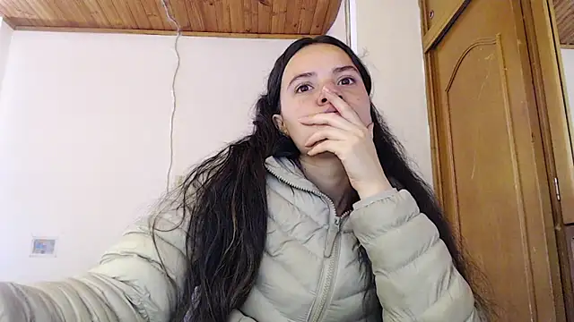 Shanel Lozano online show from April 30, 2026, 4:02 pm