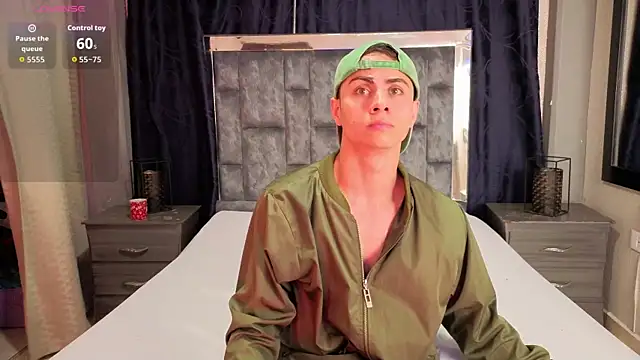 LeoMonnroe online show from June 27, 2026, 7:30 pm