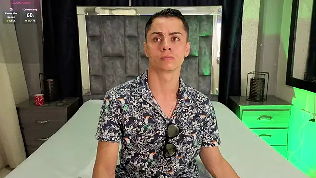 LeoMonnroe online show from July 20, 2026, 6:10 pm