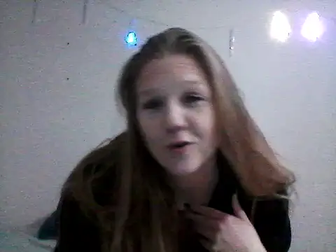 Snapshot of tinytiff33 chatting on January 10, 2026, 1:29 am tinytiff33 online show from January 10, 2026, 1:29 am