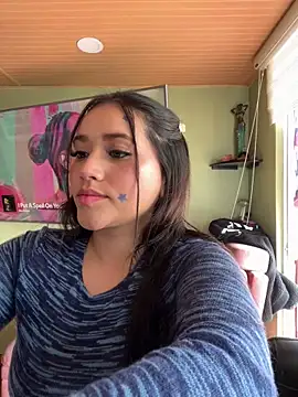 Veronica Wins  online show from April 29, 2026, 5:30 pm