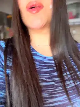 Snapshot of Veronica_Wins_ chatting on June 3, 2026, 2:33 pm Veronica Wins online show from June 3, 2026, 2:33 pm