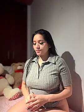 Snapshot of Veronica_Wins_ chatting on June 9, 2026, 11:55 am Veronica Wins online show from June 9, 2026, 11:55 am
