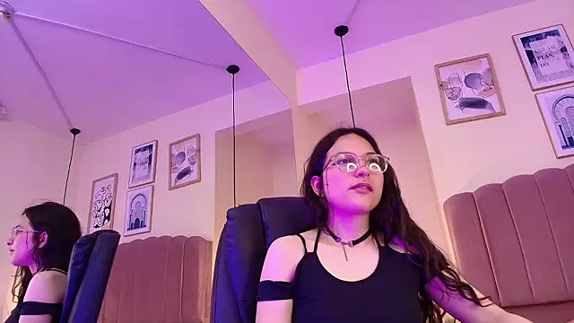 Snapshot of Hanabie_ chatting on February 11, 2026, 3:22 am Hanabie online show from February 11, 2026, 3:22 am