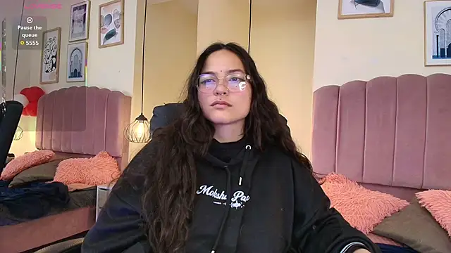 Snapshot of Hanabie_ chatting on March 10, 2026, 3:11 am Hanabie online show from March 10, 2026, 3:11 am