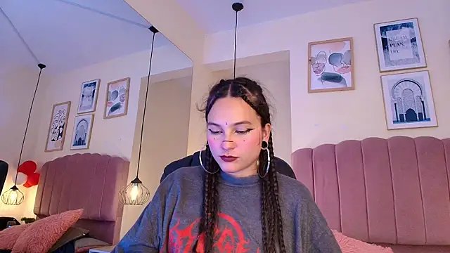 Snapshot of Hanabie_ chatting on April 7, 2026, 3:07 am Hanabie online show from April 7, 2026, 3:07 am