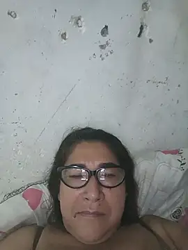 PatriciaGrajales online show from April 27, 2026, 1:31 pm
